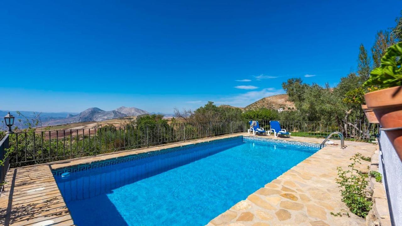 Los Olivos Antequera - Los Nogales By Ruralidays Eksteriør billede
